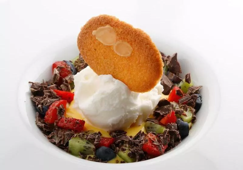 Ristorante Hotel Lucia   100 Mt Dal Mare