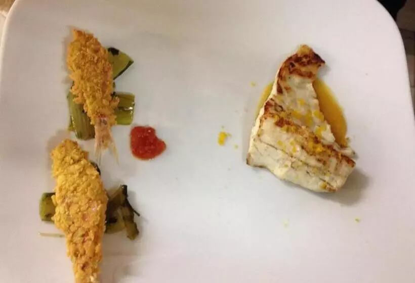 Ristorante Hotel Lucia   100 Mt Dal Mare