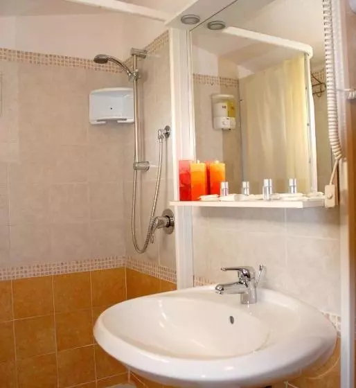 B&b Fantar House