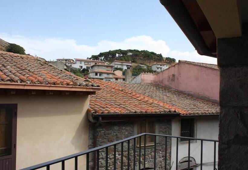 ベッドアンドブレックファースト Il Lupo Rosso