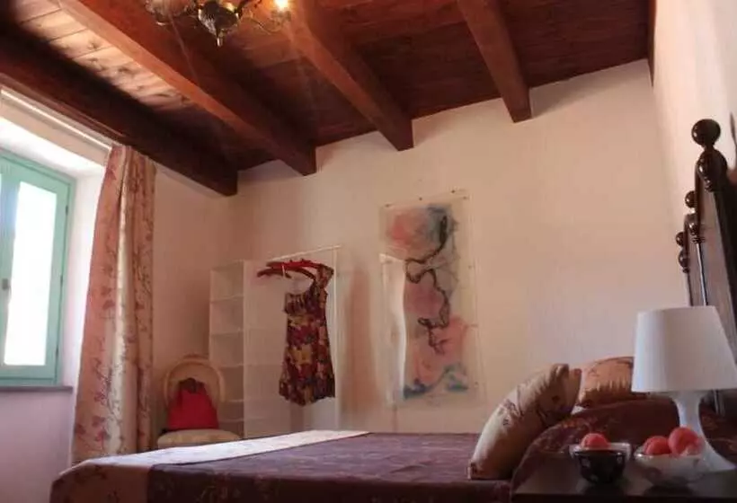 ベッドアンドブレックファースト Il Lupo Rosso