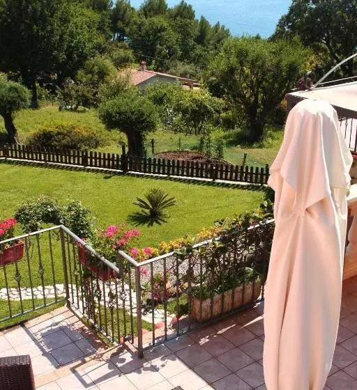 Bed And Breakfast Nefer