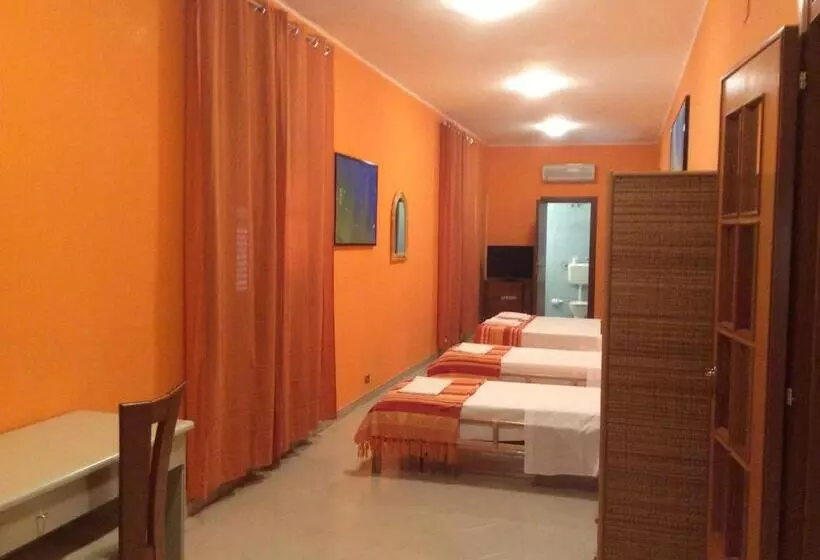 Aamiaismajoitus (B&B) Orlando Vacanze Camere