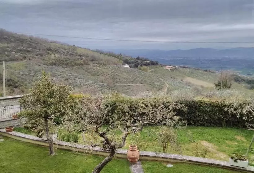 Aamiaismajoitus (B&B) Poggio La Grognola