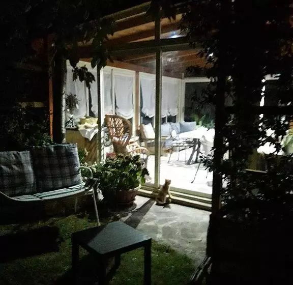 Aamiaismajoitus (B&B) Poggio La Grognola