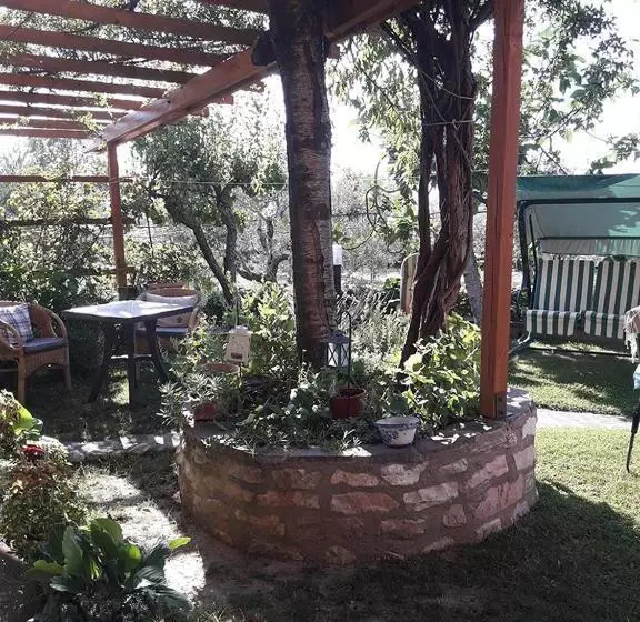 Aamiaismajoitus (B&B) Poggio La Grognola