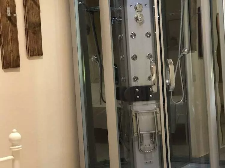 Aamiaismajoitus (B&B) Villa Berghella