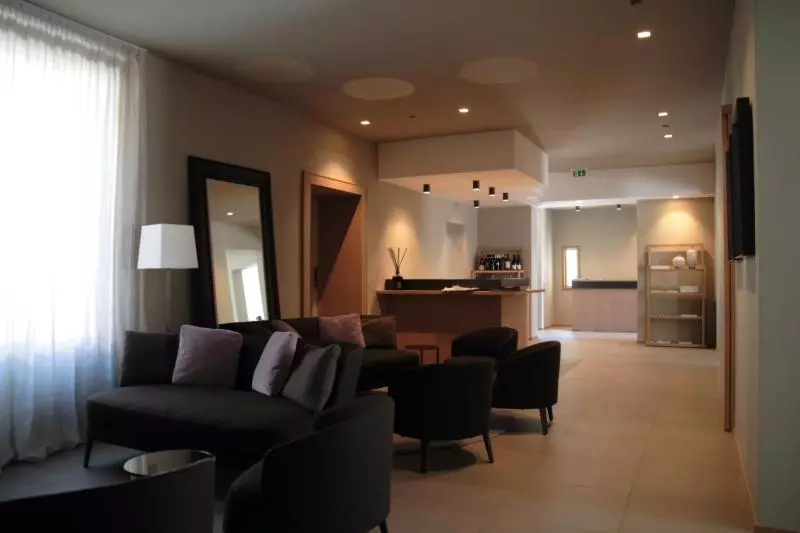 هتل Albergo Nicolin