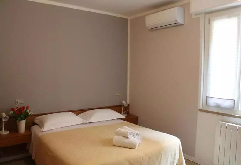 Hotelli Albergo Tecla