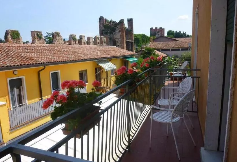 Hotelli Albergo Tecla
