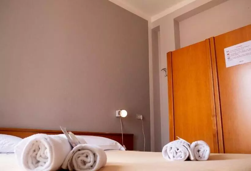 Hotelli Albergo Tecla