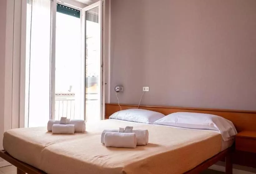 Hotelli Albergo Tecla