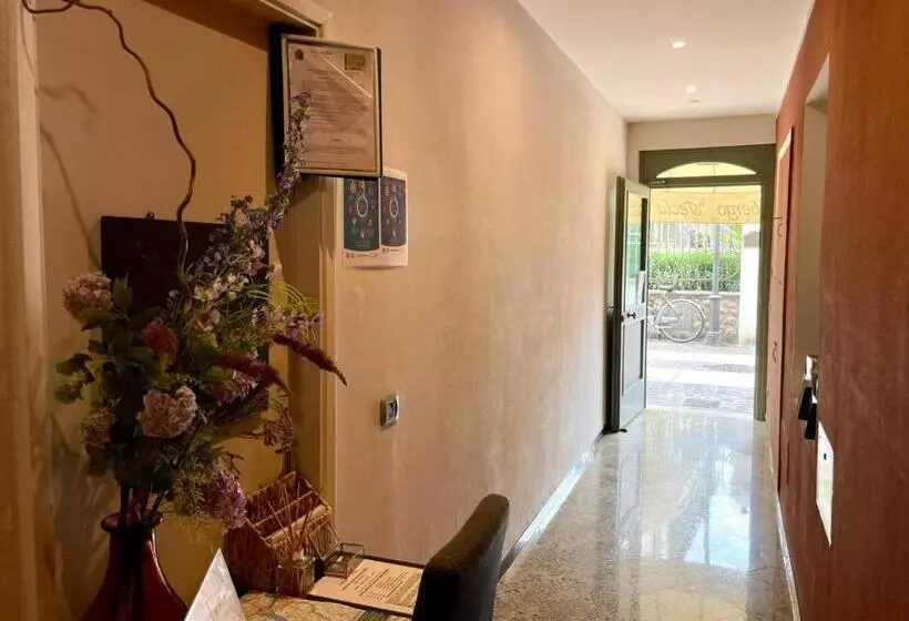 Hotelli Albergo Tecla