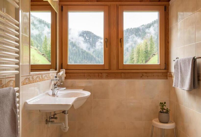 ホテル Garni Kostner