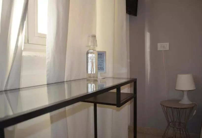 ホテル Spot Varazze