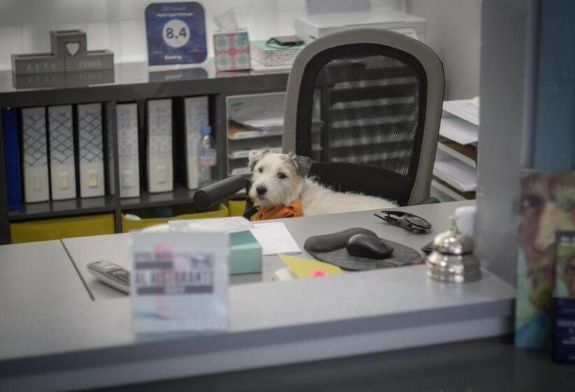 فندق Spot Varazze