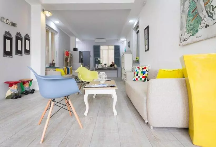 ホテル Spot Varazze