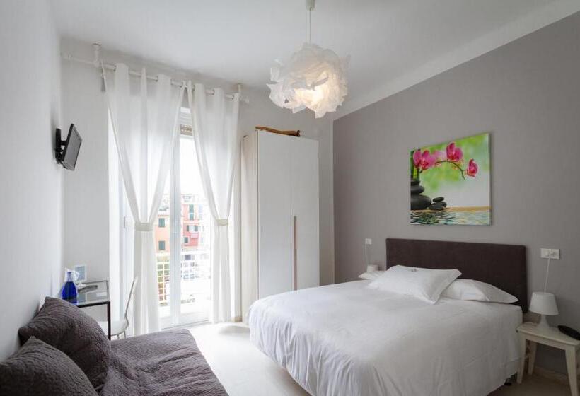 فندق Spot Varazze