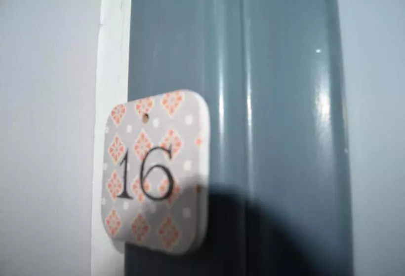 ホテル Spot Varazze