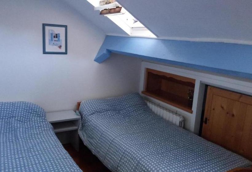 הוסטל Chalet Peyranere