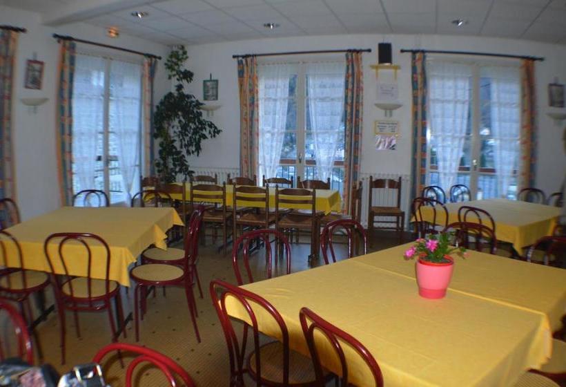 הוסטל Chalet Peyranere