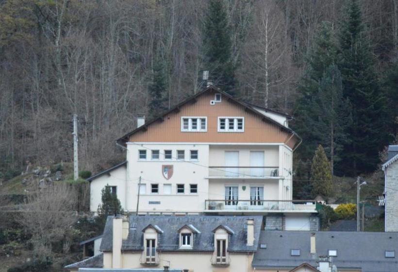 הוסטל Chalet Peyranere