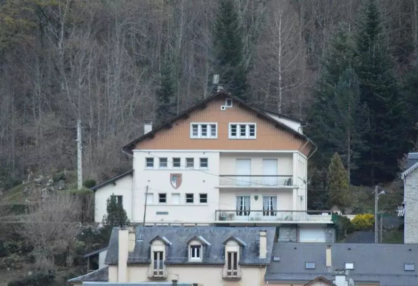 هاستل Chalet Peyranere