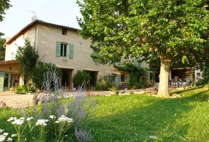 تختخواب و صبحانه La Source, Vegetarian Guest House