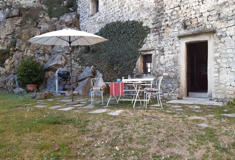 צימר Castrum Di Serravalle