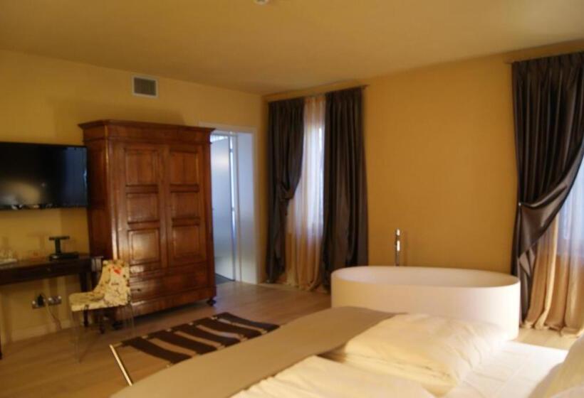 مبيت وإفطار Damaranto Residenza E Cucina