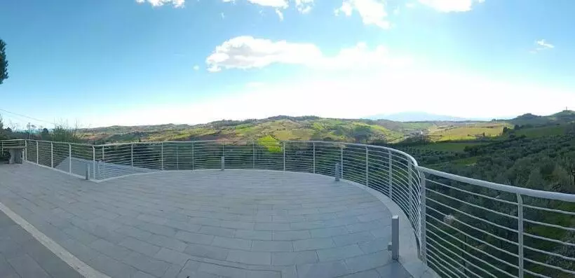 Aamiaismajoitus (B&B) Domus Petrae   Ripatransone