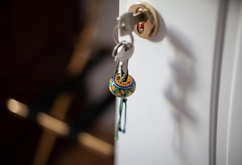 Bed and Breakfast Giardini Calce   Luxury Rooms