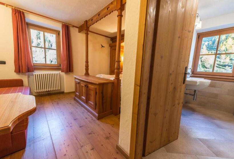 مبيت وإفطار Rifugio Lago Nambino