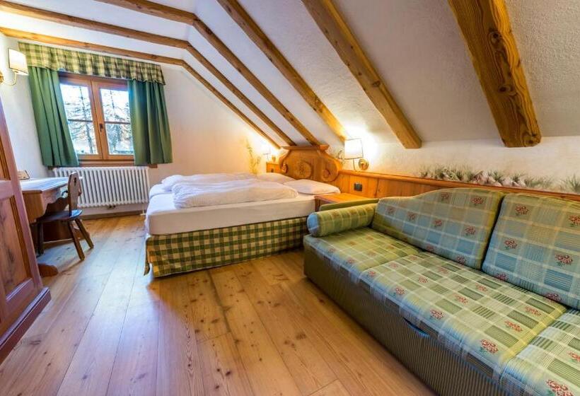 مبيت وإفطار Rifugio Lago Nambino