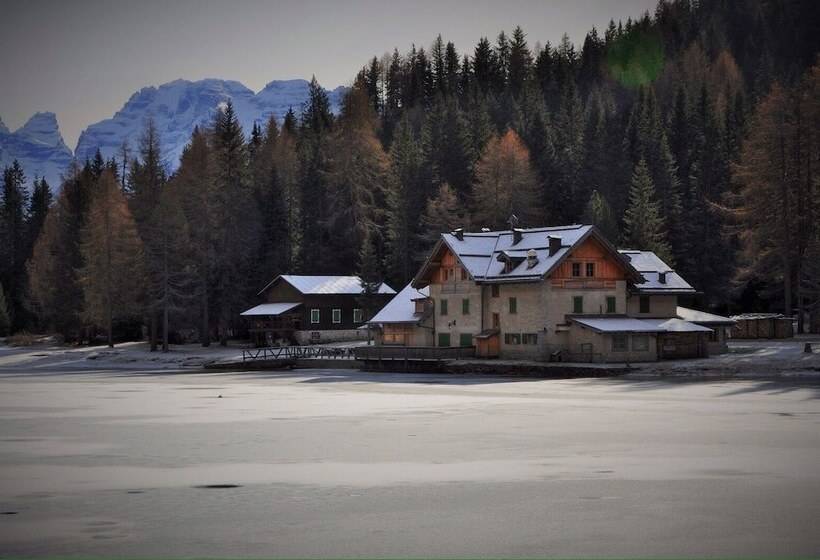 مبيت وإفطار Rifugio Lago Nambino