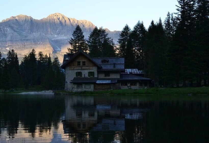 مبيت وإفطار Rifugio Lago Nambino