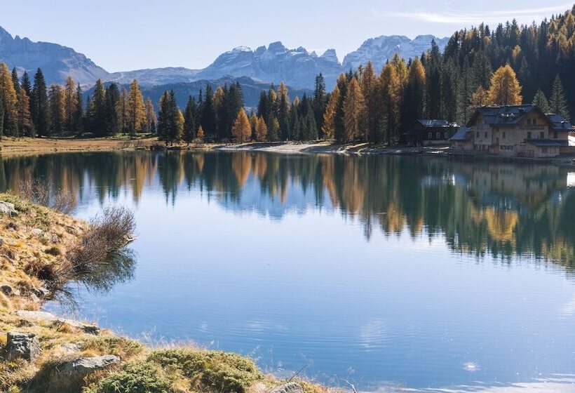 مبيت وإفطار Rifugio Lago Nambino