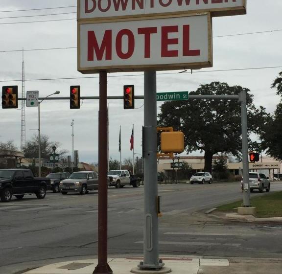 Downtowner Motel