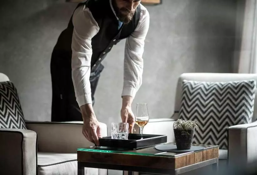 ホテル Alpine Spa Resort Viktoria