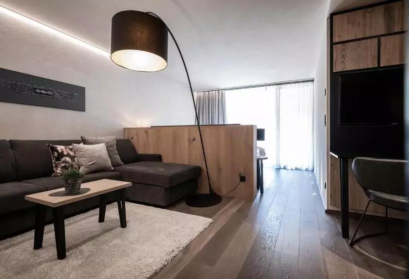 ホテル Alpine Spa Resort Viktoria