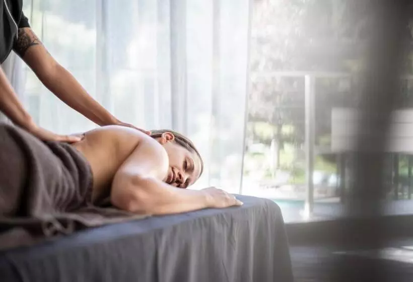 ホテル Alpine Spa Resort Viktoria