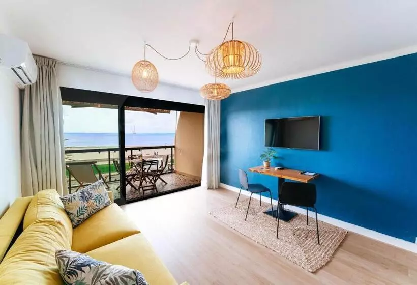 ホテル Cafe Miramar