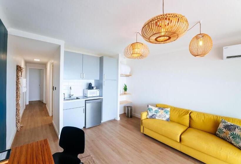 בית מלון כפרי Cafe Miramar