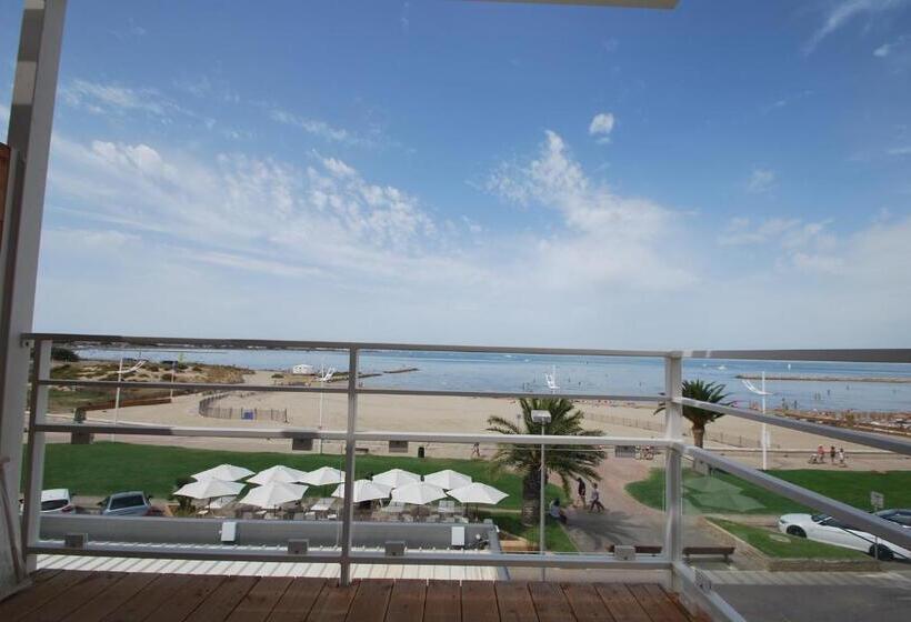 בית מלון כפרי Cafe Miramar