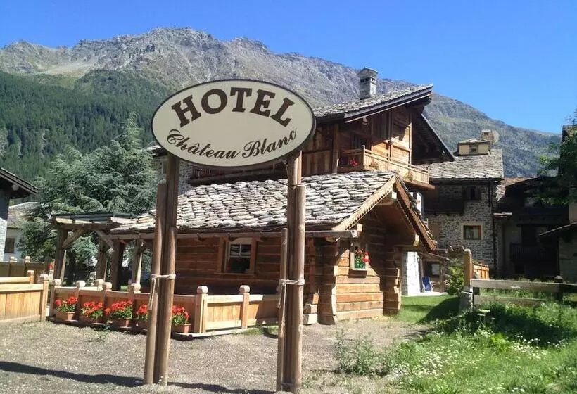 Hotelli Chateau Blanc