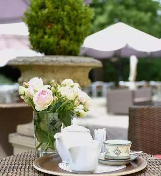 Hotelli Château De Passières