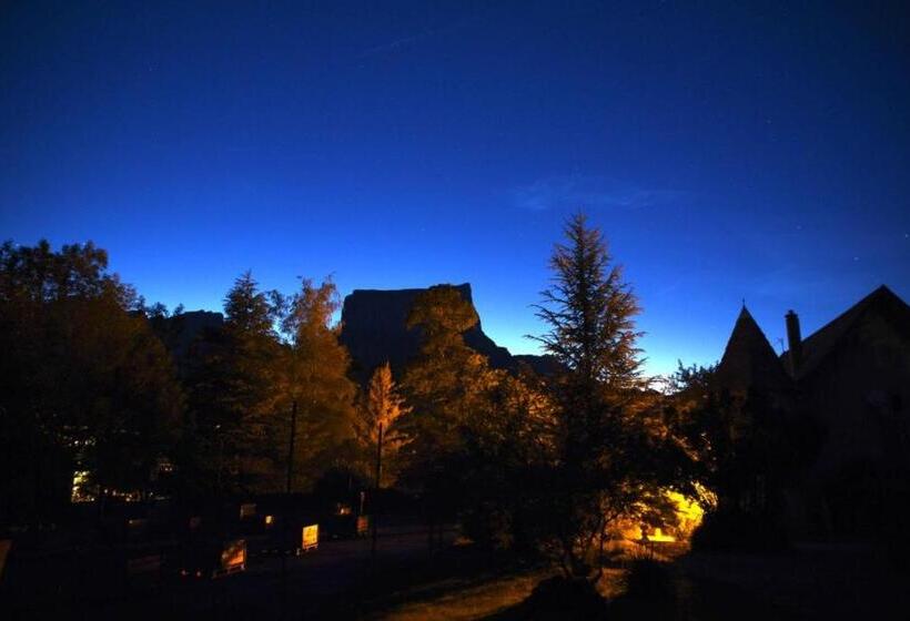 فندق Château De Passières