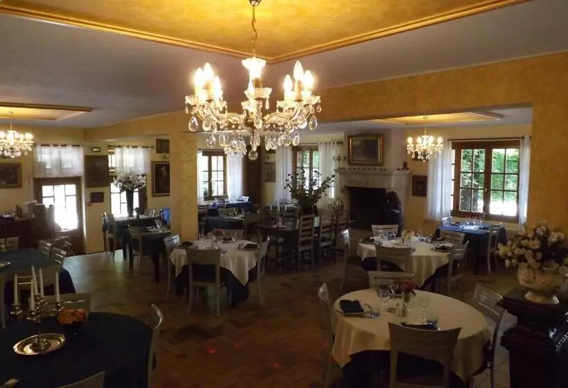 Hotelli Château De Passières