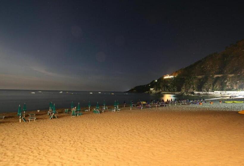 Отель Club Poseidon