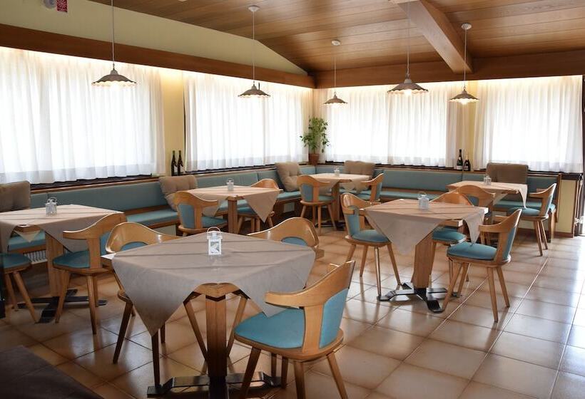 בית מלון כפרי Ferrari